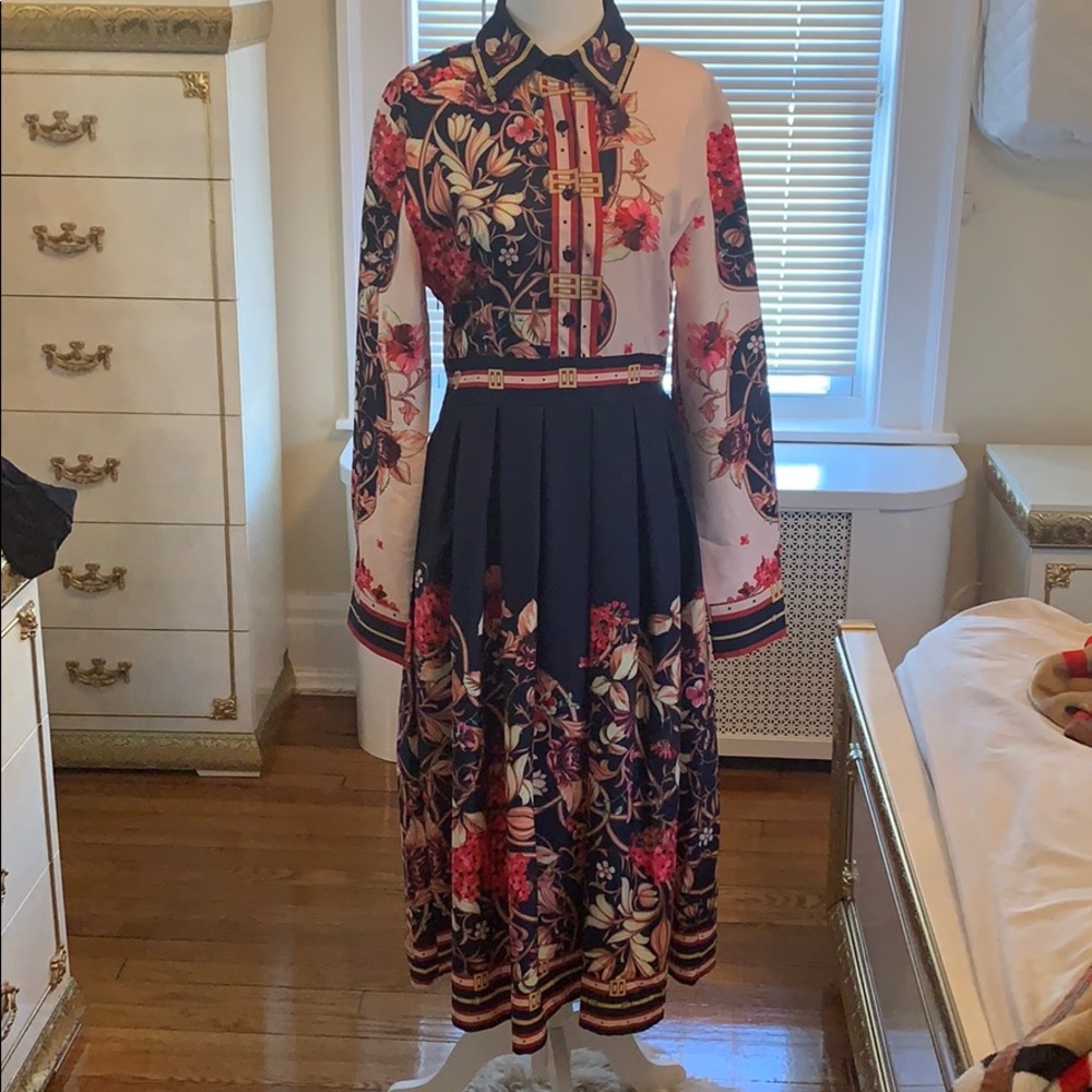 D&G style dress size 6